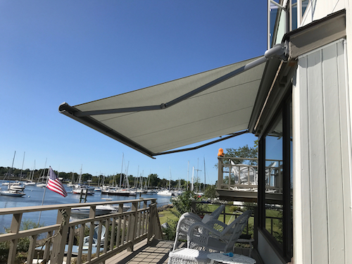 Outdoor retractable awnings that compliment your outdoor exterior