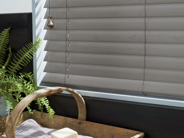 Everwood® Alternative Wood Blinds Renditions Style