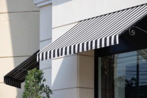 commercial-outdoor-awning commercial-outdoor-awning